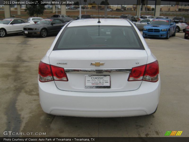 Summit White / Jet Black 2011 Chevrolet Cruze LT