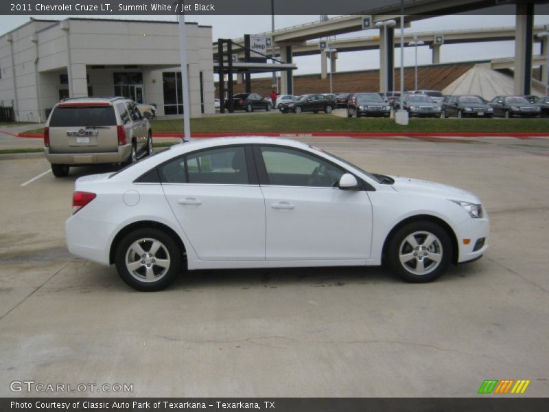 Summit White / Jet Black 2011 Chevrolet Cruze LT