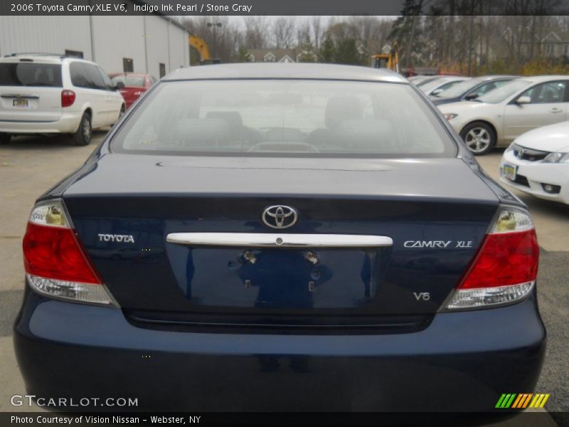 Indigo Ink Pearl / Stone Gray 2006 Toyota Camry XLE V6