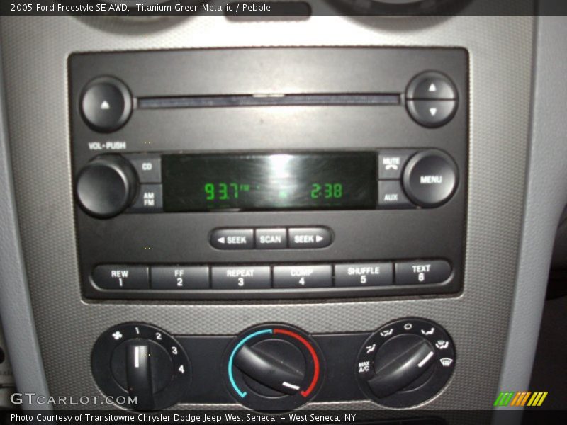 Audio System of 2005 Freestyle SE AWD