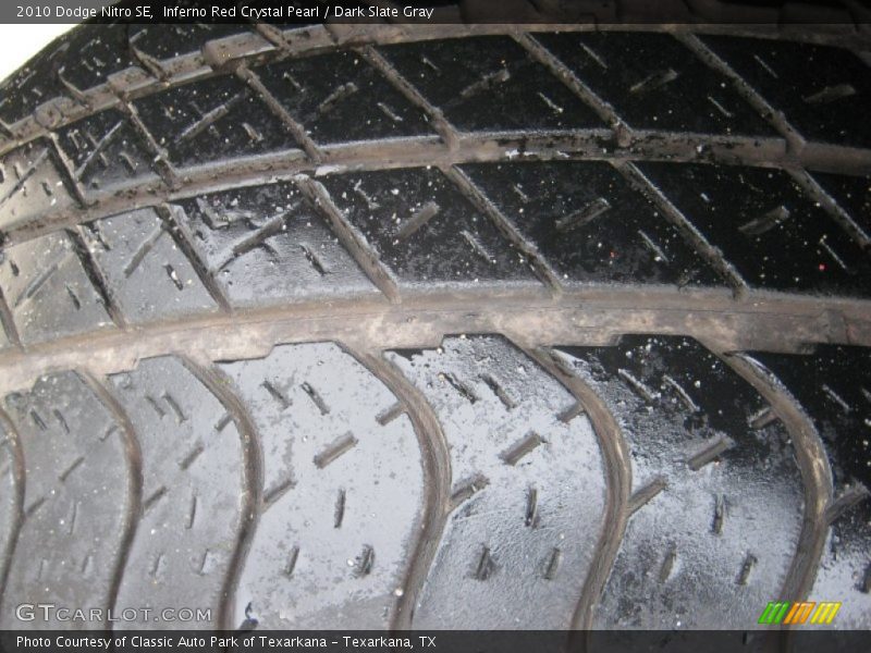 Inferno Red Crystal Pearl / Dark Slate Gray 2010 Dodge Nitro SE