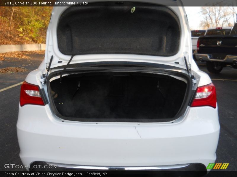 Bright White / Black 2011 Chrysler 200 Touring
