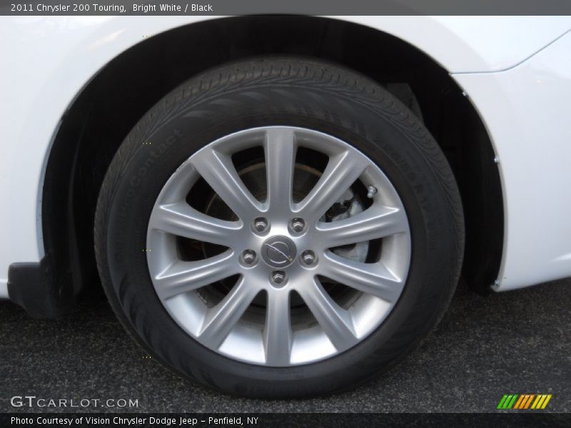 Bright White / Black 2011 Chrysler 200 Touring