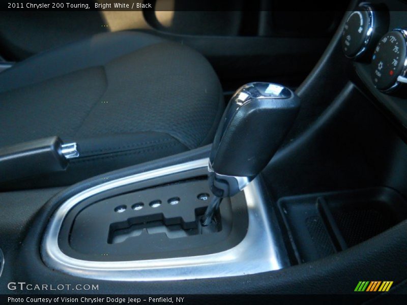 Bright White / Black 2011 Chrysler 200 Touring