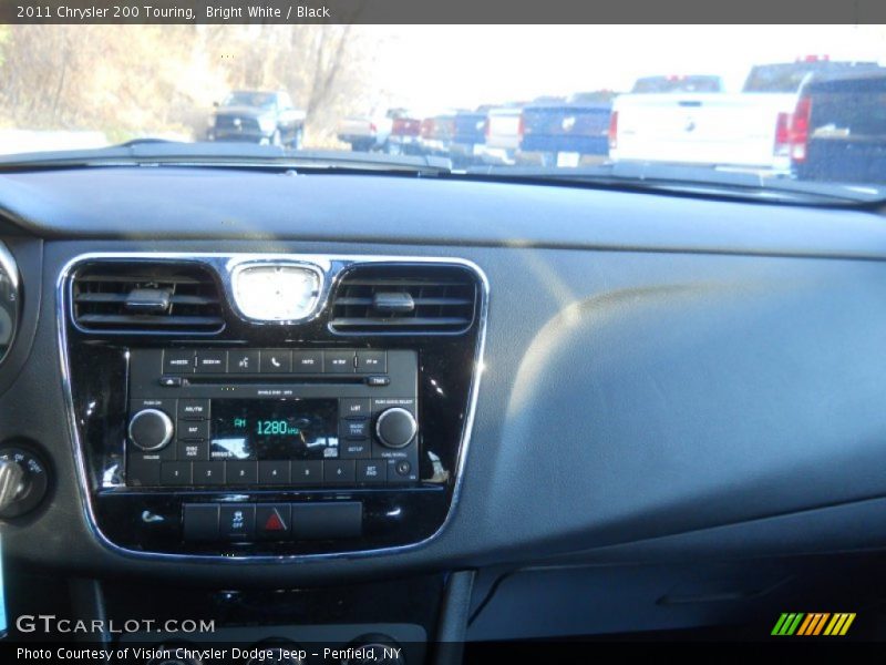 Bright White / Black 2011 Chrysler 200 Touring