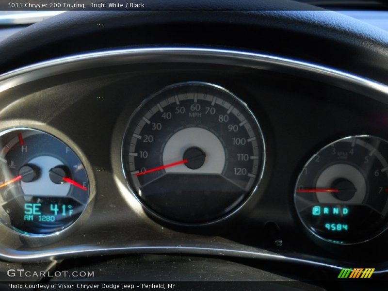 Bright White / Black 2011 Chrysler 200 Touring