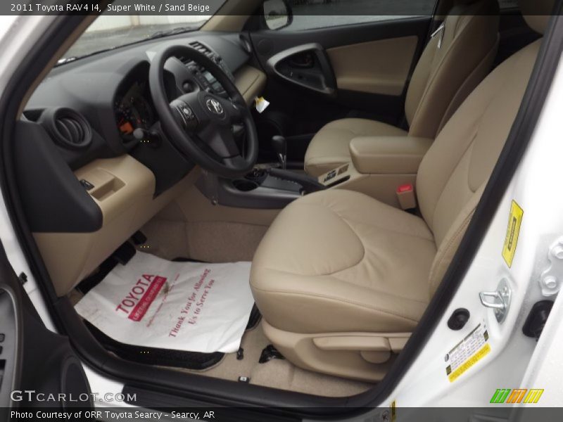 Super White / Sand Beige 2011 Toyota RAV4 I4
