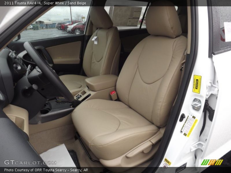 Super White / Sand Beige 2011 Toyota RAV4 I4