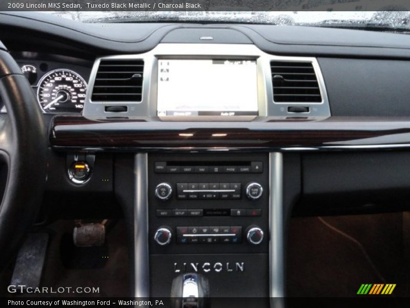 Tuxedo Black Metallic / Charcoal Black 2009 Lincoln MKS Sedan