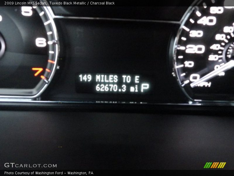 Tuxedo Black Metallic / Charcoal Black 2009 Lincoln MKS Sedan