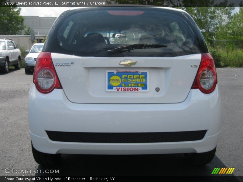 Summit White / Charcoal 2009 Chevrolet Aveo Aveo5 LS