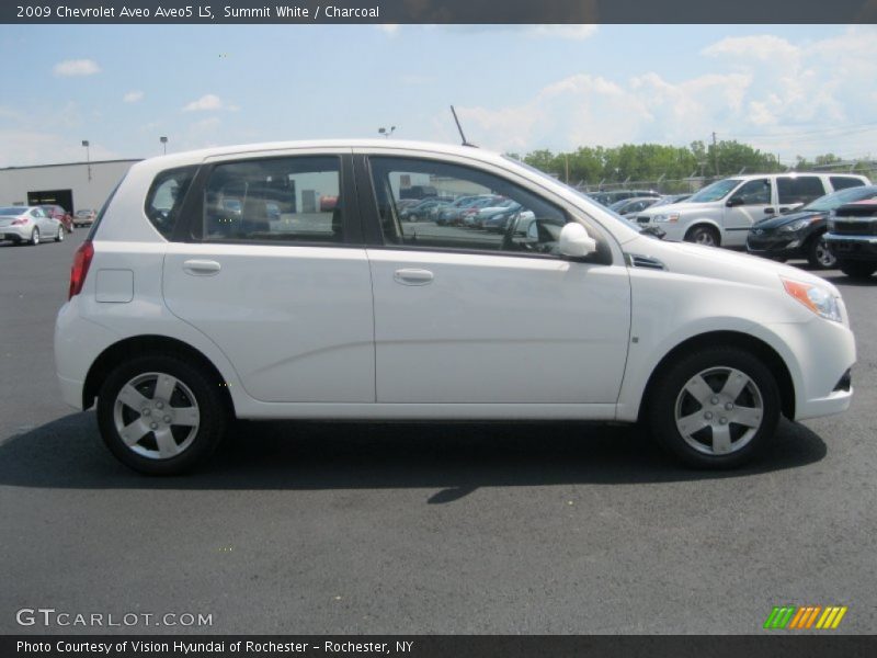 Summit White / Charcoal 2009 Chevrolet Aveo Aveo5 LS