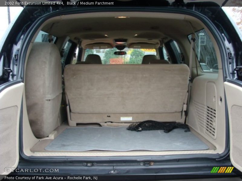  2002 Excursion Limited 4x4 Trunk
