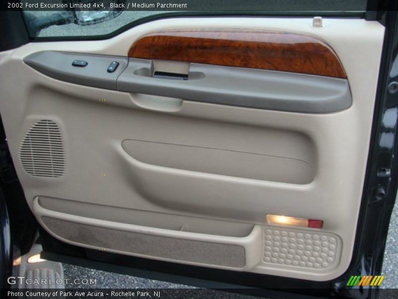 Black / Medium Parchment 2002 Ford Excursion Limited 4x4
