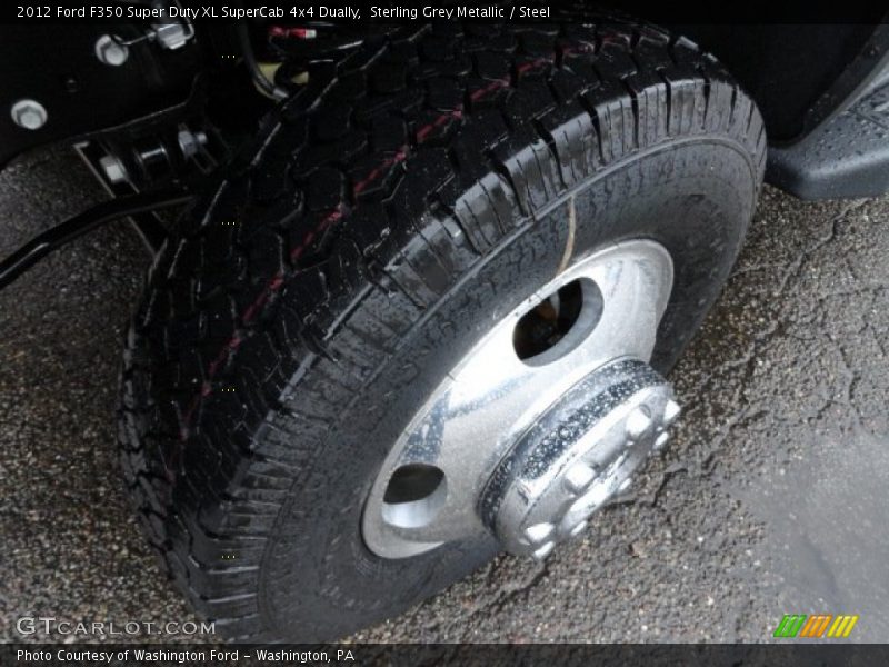  2012 F350 Super Duty XL SuperCab 4x4 Dually Wheel