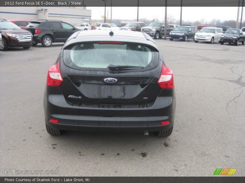 Black / Stone 2012 Ford Focus SE 5-Door