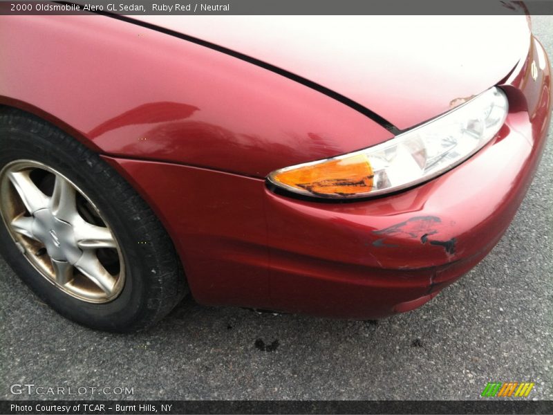 Ruby Red / Neutral 2000 Oldsmobile Alero GL Sedan
