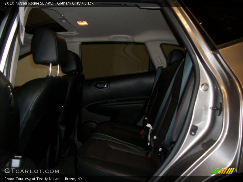 Gotham Gray / Black 2010 Nissan Rogue SL AWD