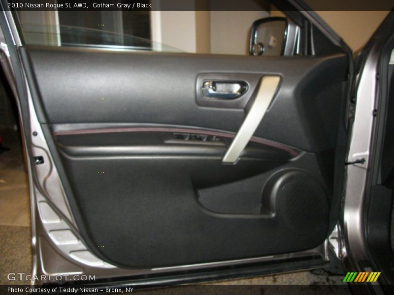 Gotham Gray / Black 2010 Nissan Rogue SL AWD