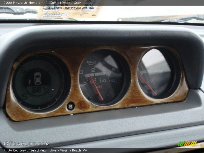 Summit White / Gray 2000 Mitsubishi Montero 4x4