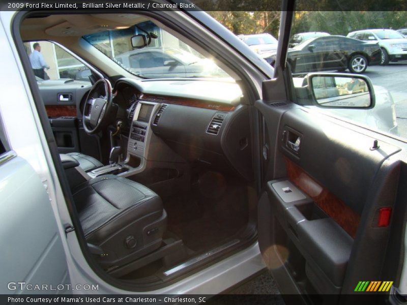 Brilliant Silver Metallic / Charcoal Black 2009 Ford Flex Limited