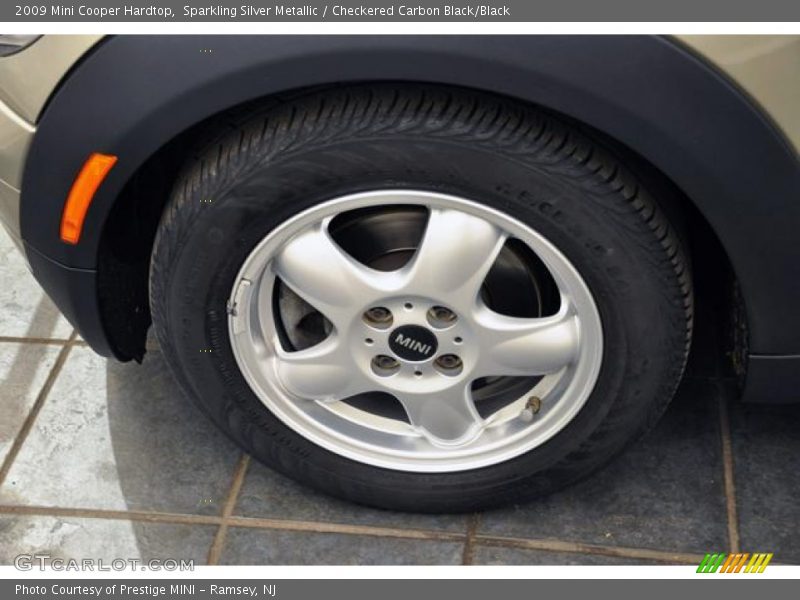 Sparkling Silver Metallic / Checkered Carbon Black/Black 2009 Mini Cooper Hardtop