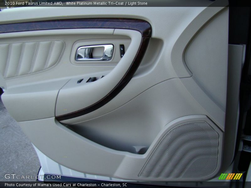 White Platinum Metallic Tri-Coat / Light Stone 2010 Ford Taurus Limited AWD