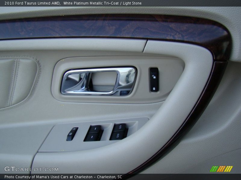 White Platinum Metallic Tri-Coat / Light Stone 2010 Ford Taurus Limited AWD
