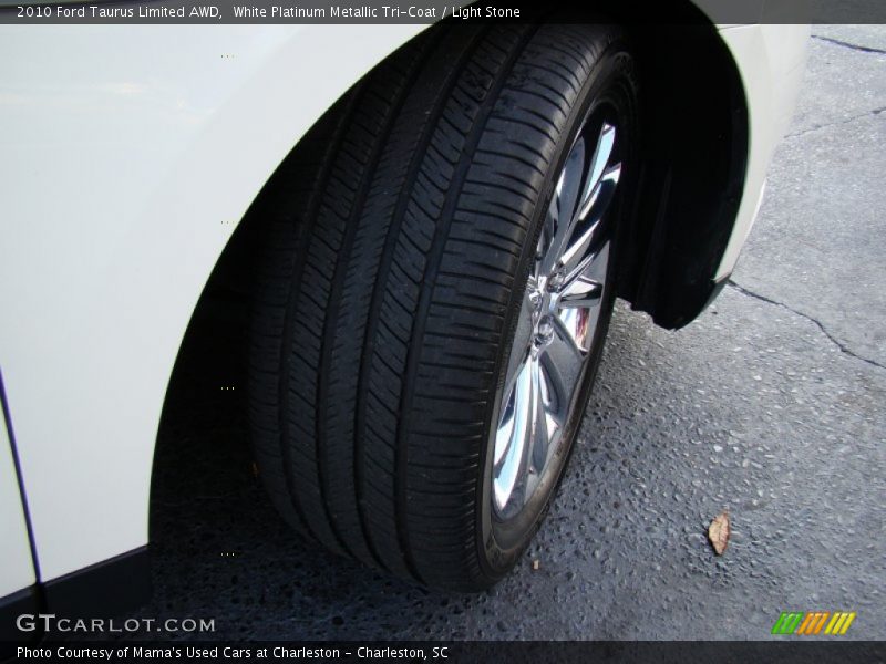 White Platinum Metallic Tri-Coat / Light Stone 2010 Ford Taurus Limited AWD
