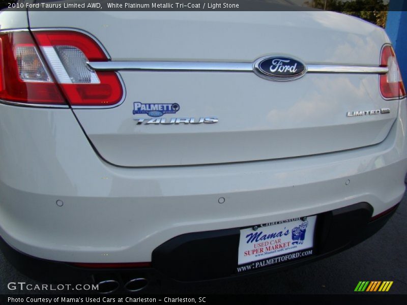 White Platinum Metallic Tri-Coat / Light Stone 2010 Ford Taurus Limited AWD