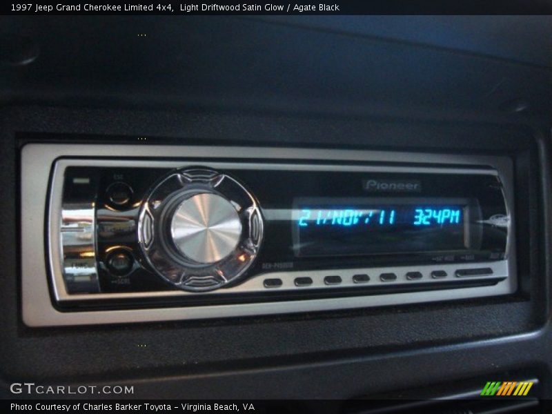 Light Driftwood Satin Glow / Agate Black 1997 Jeep Grand Cherokee Limited 4x4