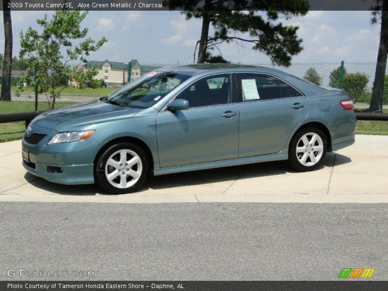 Aloe Green Metallic / Charcoal 2009 Toyota Camry SE
