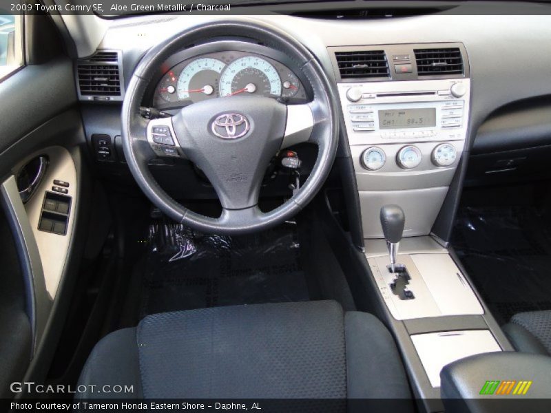 Aloe Green Metallic / Charcoal 2009 Toyota Camry SE