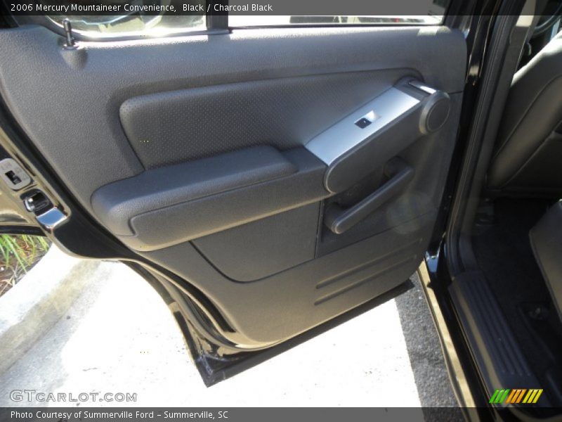 Black / Charcoal Black 2006 Mercury Mountaineer Convenience