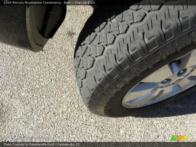 Black / Charcoal Black 2006 Mercury Mountaineer Convenience