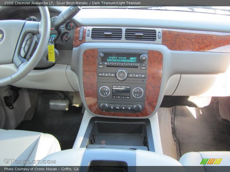 Silver Birch Metallic / Dark Titanium/Light Titanium 2008 Chevrolet Avalanche LT
