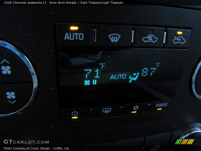 Silver Birch Metallic / Dark Titanium/Light Titanium 2008 Chevrolet Avalanche LT