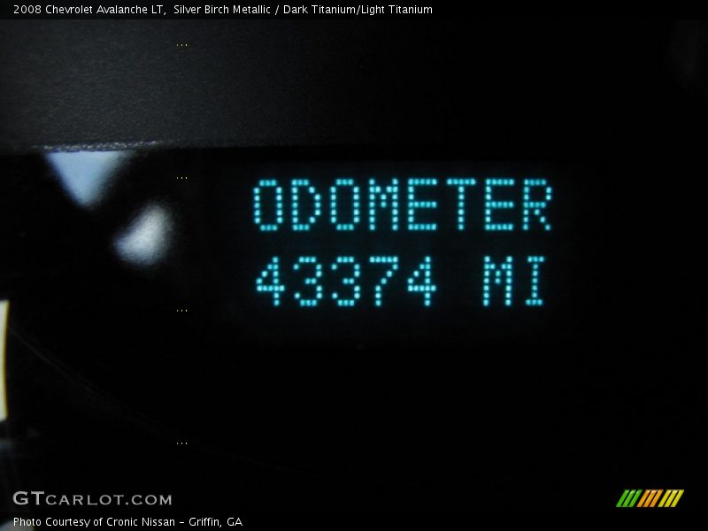 Silver Birch Metallic / Dark Titanium/Light Titanium 2008 Chevrolet Avalanche LT