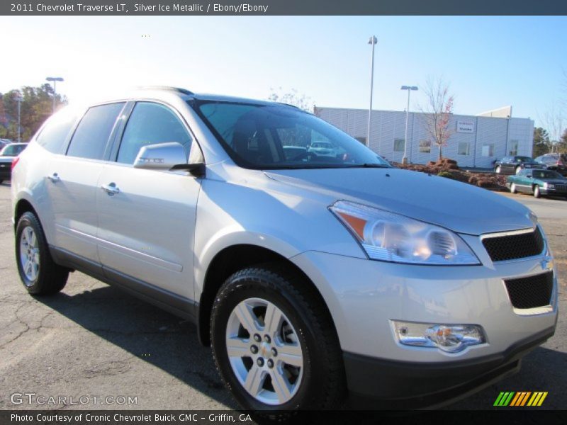 Silver Ice Metallic / Ebony/Ebony 2011 Chevrolet Traverse LT