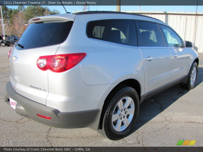 Silver Ice Metallic / Ebony/Ebony 2011 Chevrolet Traverse LT