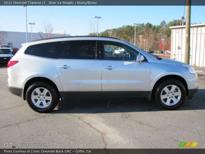 Silver Ice Metallic / Ebony/Ebony 2011 Chevrolet Traverse LT