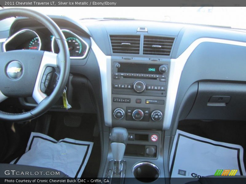 Silver Ice Metallic / Ebony/Ebony 2011 Chevrolet Traverse LT