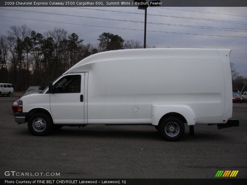 Summit White / Medium Pewter 2009 Chevrolet Express Cutaway 3500 CargoMax 600