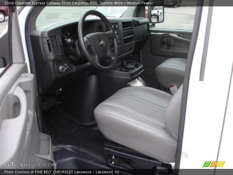 Summit White / Medium Pewter 2009 Chevrolet Express Cutaway 3500 CargoMax 600