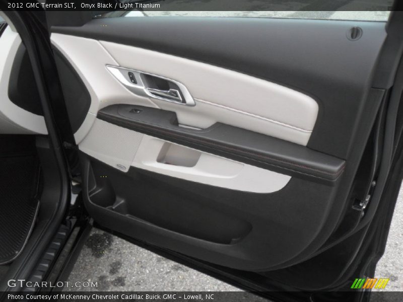 Onyx Black / Light Titanium 2012 GMC Terrain SLT