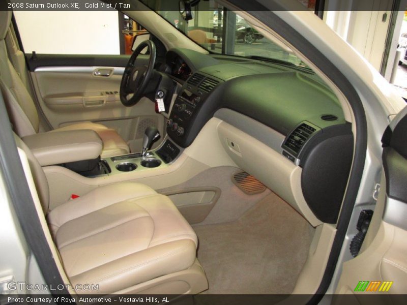 Gold Mist / Tan 2008 Saturn Outlook XE