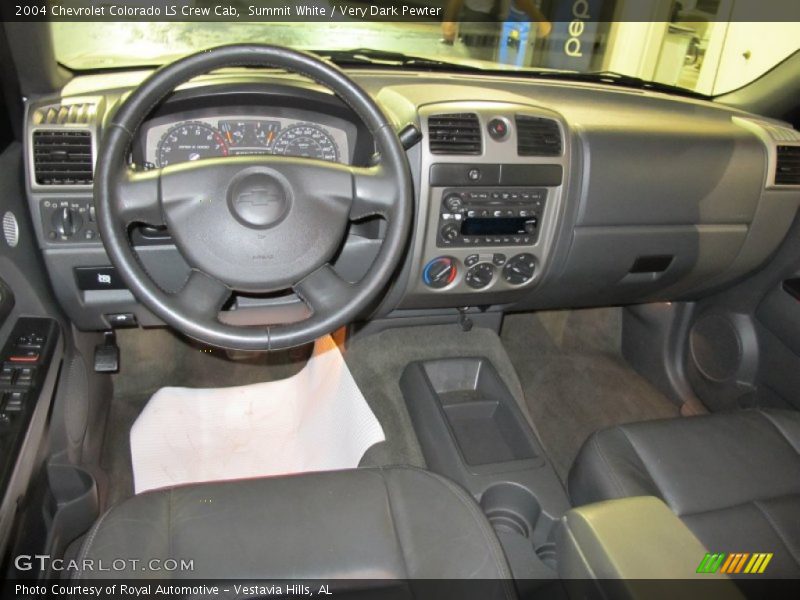 Dashboard of 2004 Colorado LS Crew Cab