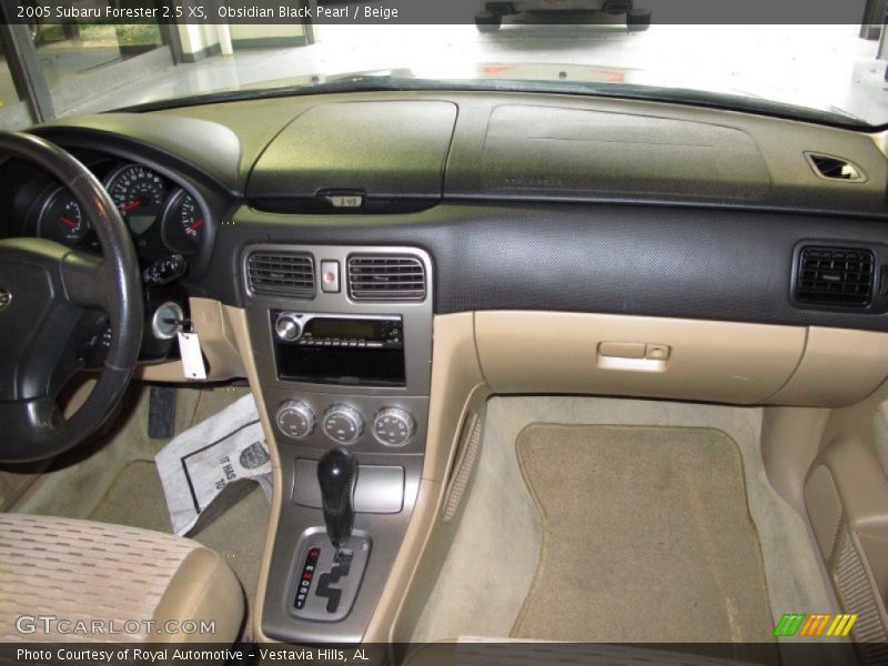 Obsidian Black Pearl / Beige 2005 Subaru Forester 2.5 XS