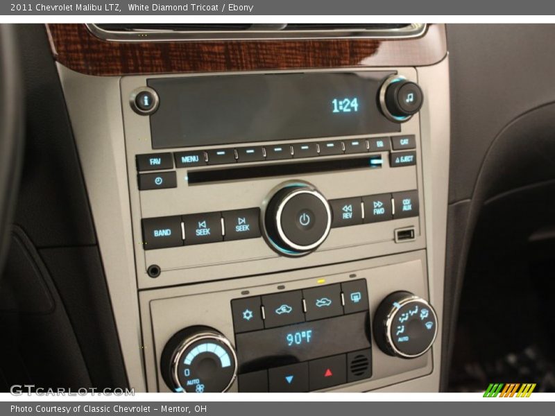 White Diamond Tricoat / Ebony 2011 Chevrolet Malibu LTZ