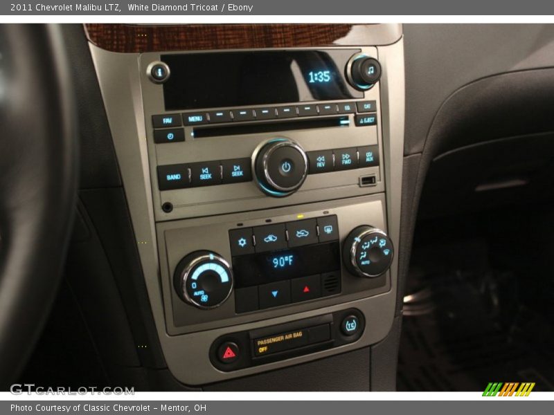Controls of 2011 Malibu LTZ